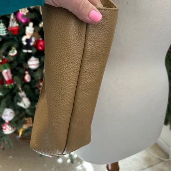 Tote Le Monde  Tan Leather Milan Tote Bag - Picture 6 of 13